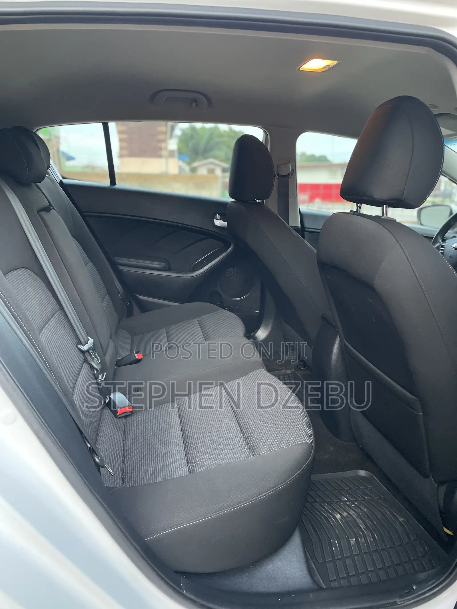 Kia Forte SX Hatchback 2017 White