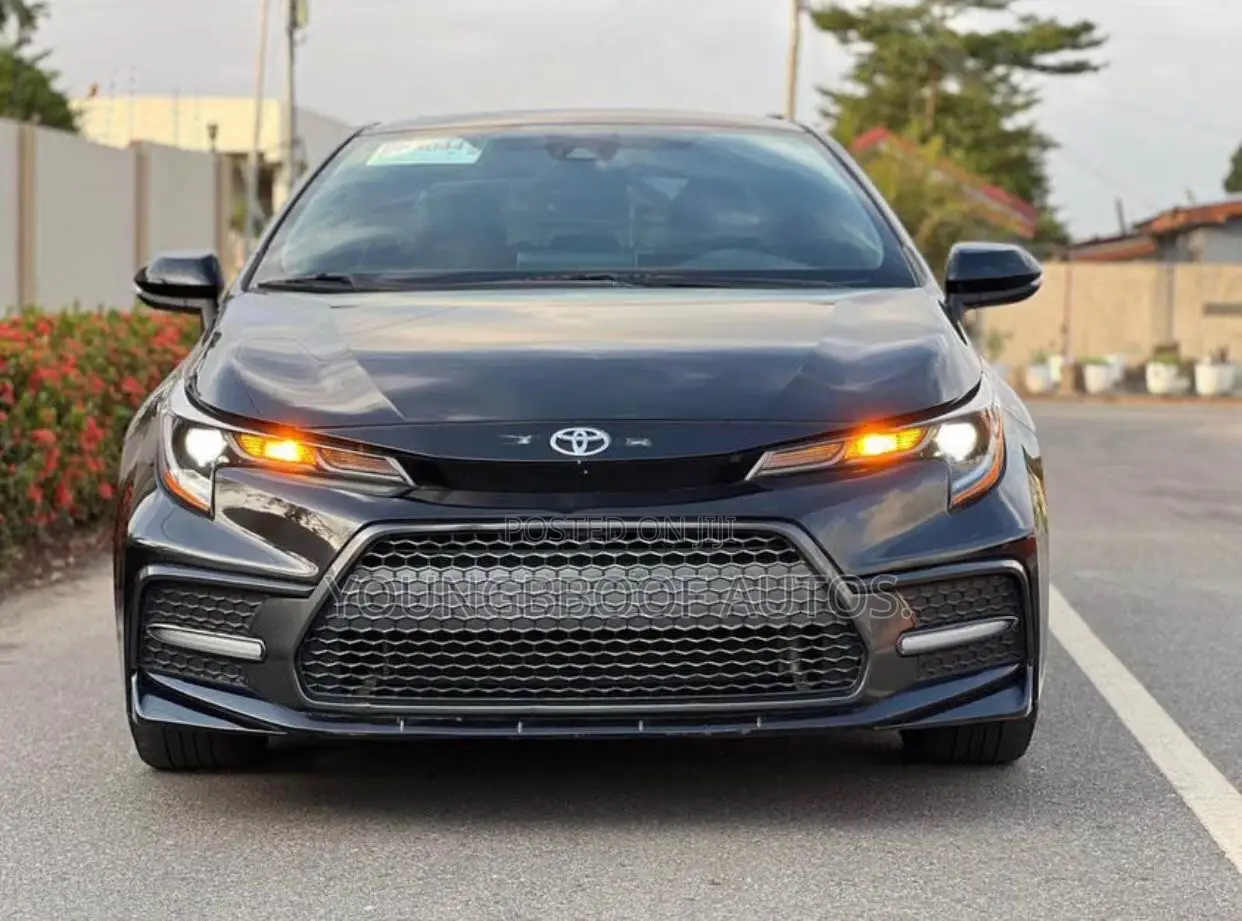 Toyota Corolla XSE 2022 Black