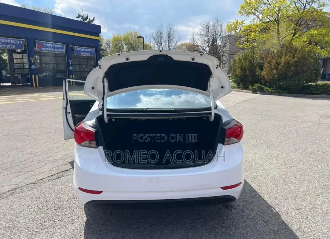 Hyundai Elantra 2016 White