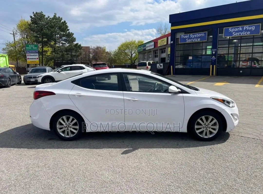 Hyundai Elantra 2016 White