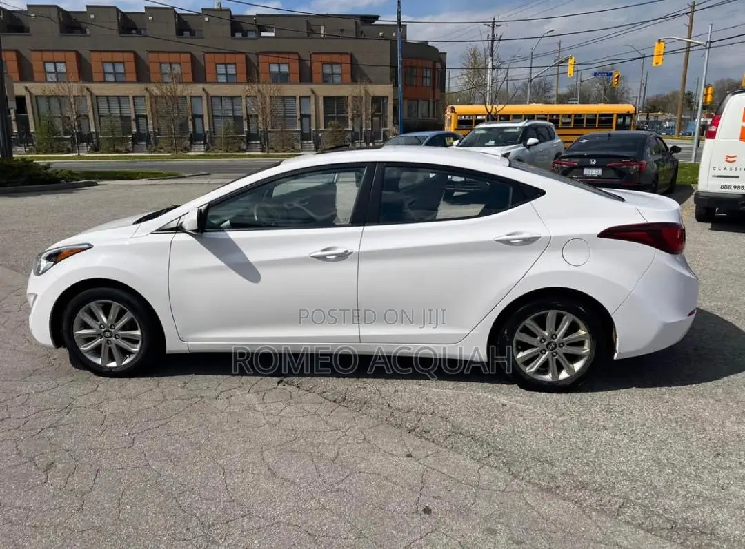 Hyundai Elantra 2016 White