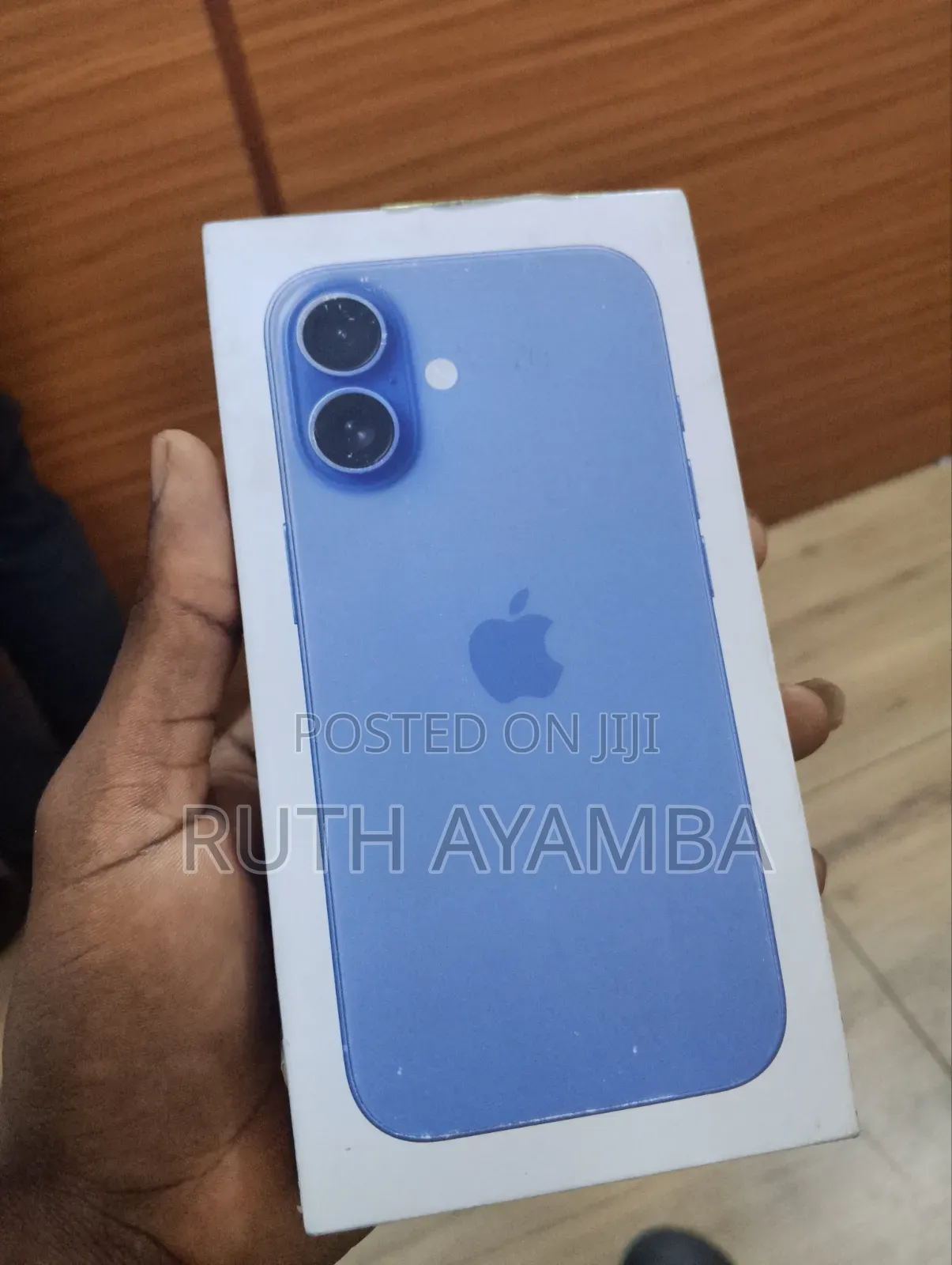 New Apple iPhone 16 128 GB Blue