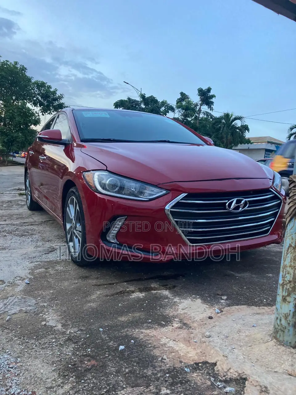 Hyundai Elantra Limited Sedan FWD (2.0L 4cyl 6A) 2017 Red