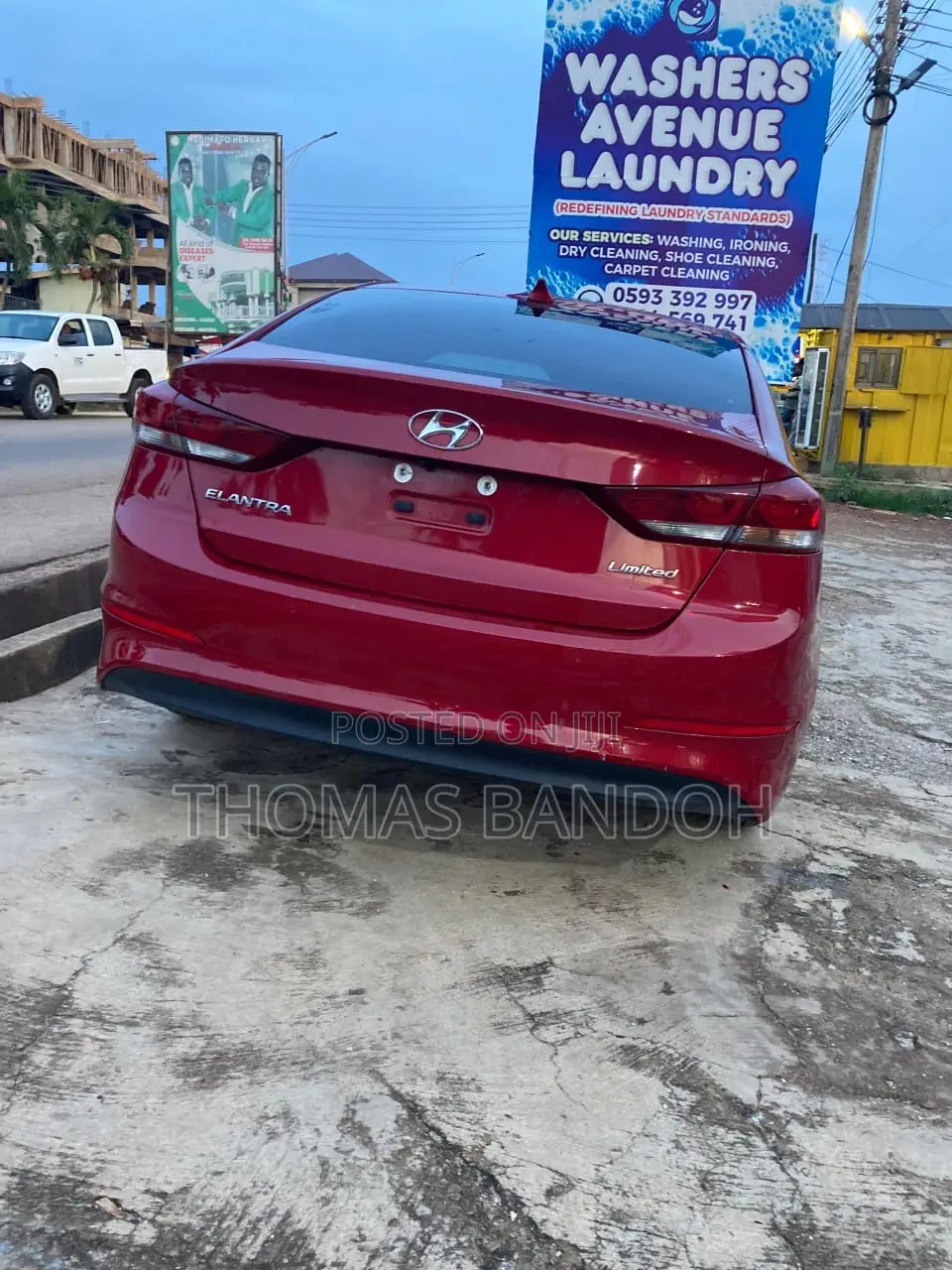 Hyundai Elantra Limited Sedan FWD (2.0L 4cyl 6A) 2017 Red