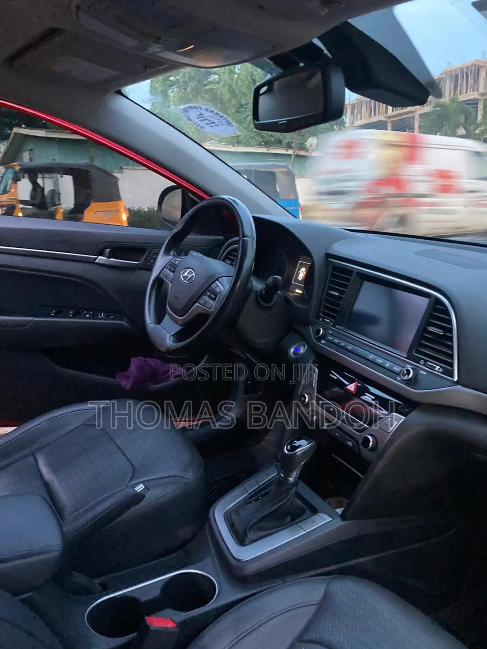 Hyundai Elantra Limited Sedan FWD (2.0L 4cyl 6A) 2017 Red