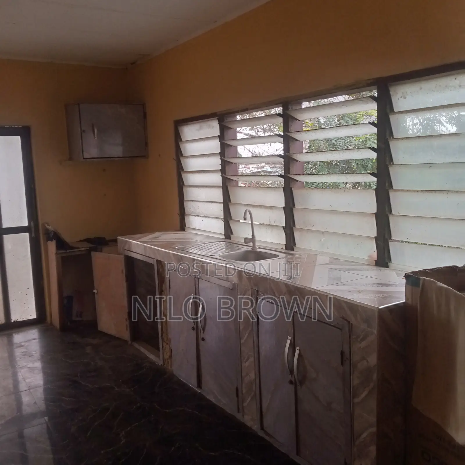 1bdrm House in Cold Store for rent