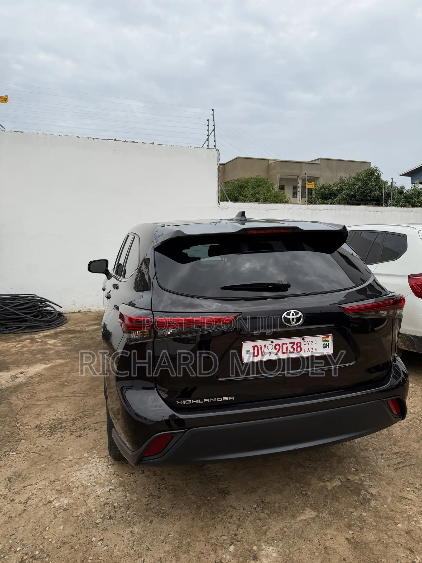 Toyota Highlander LE 2022 Black