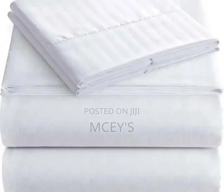 2 King Size Bedsheet (240x260cm) 4 Pillows Cases (50x70cm)