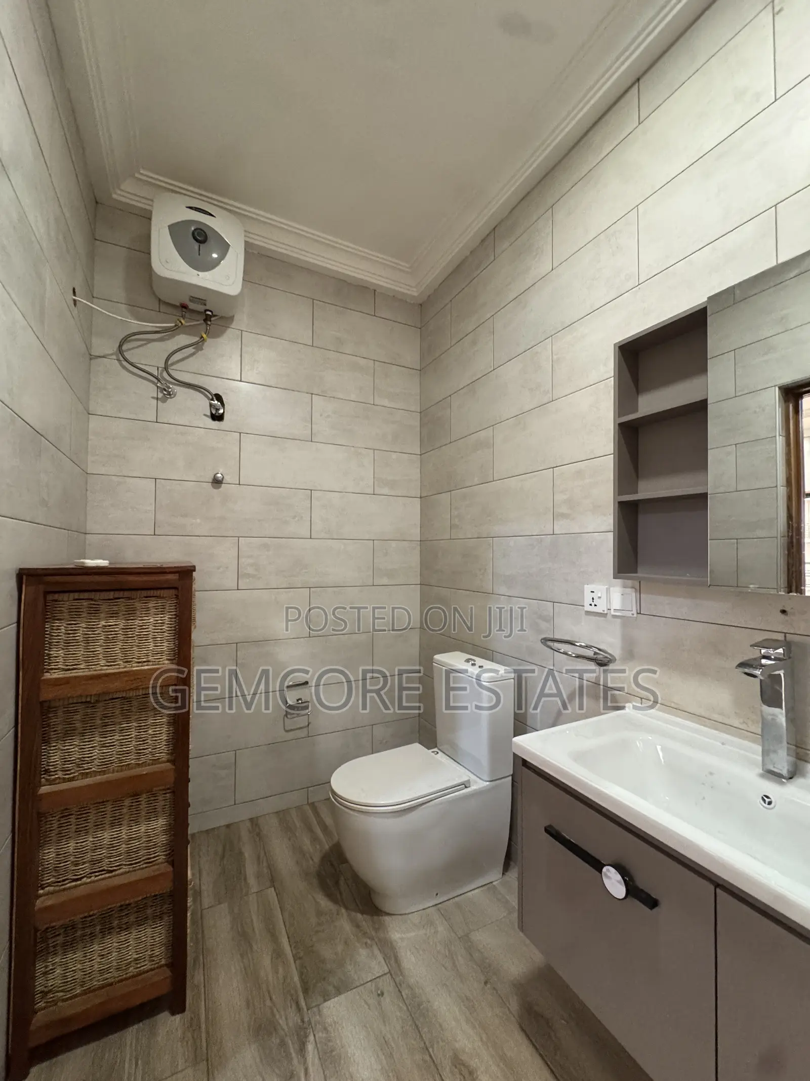 3bdrm House in East Legon, Adjiriganor for rent