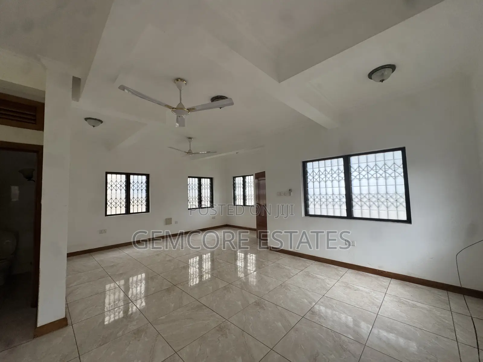 4bdrm House in Adjiringanor, Adjiriganor for rent