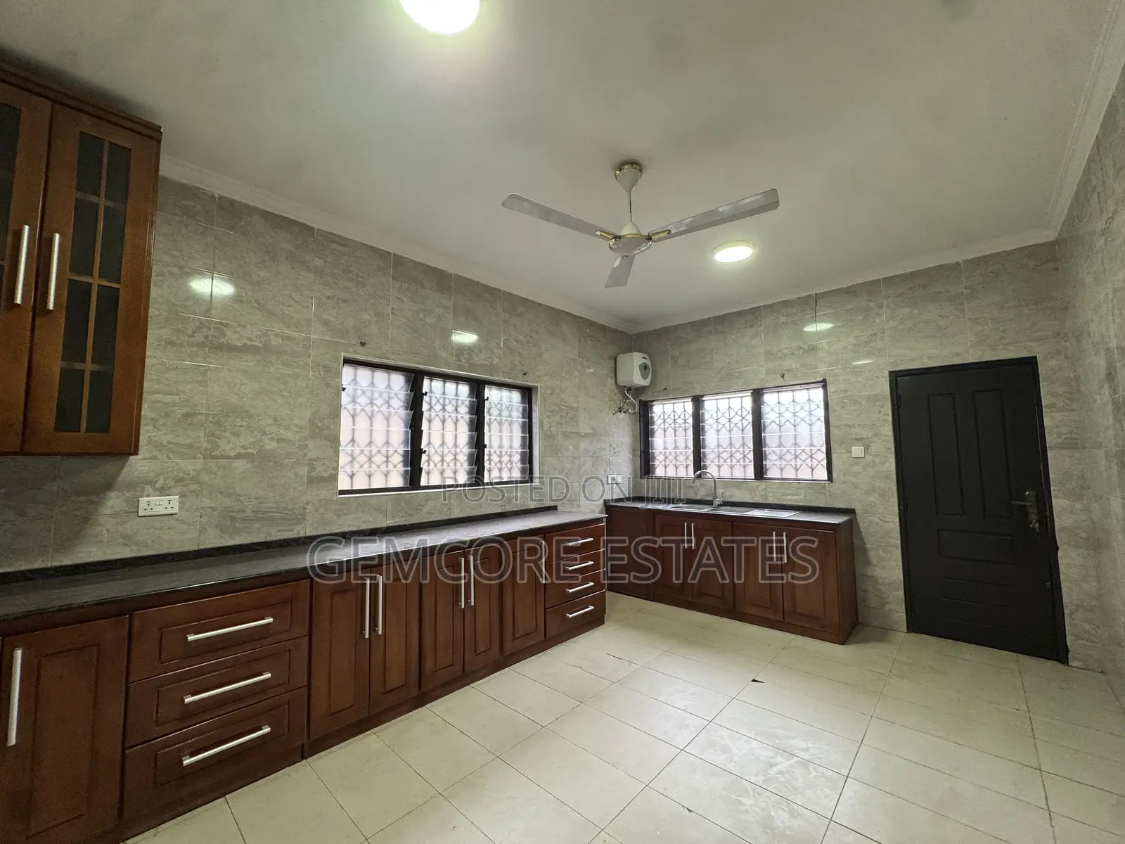 4bdrm House in Adjiringanor, Adjiriganor for rent