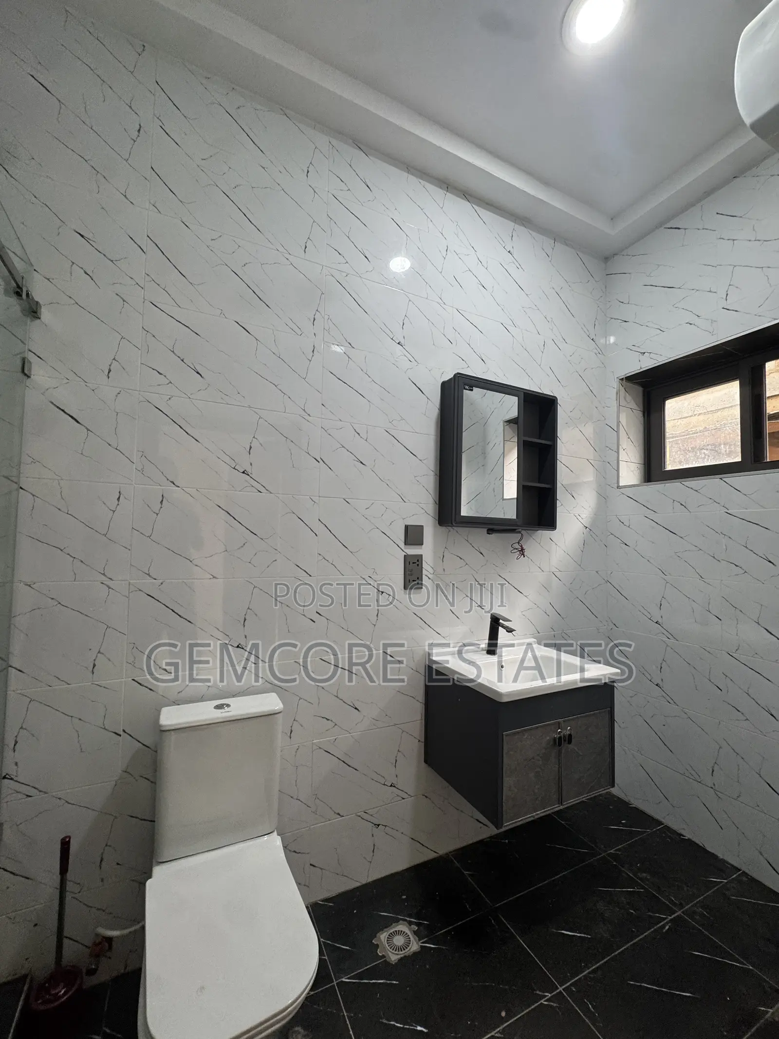 4bdrm House in Adjiringanor, Adjiriganor for rent