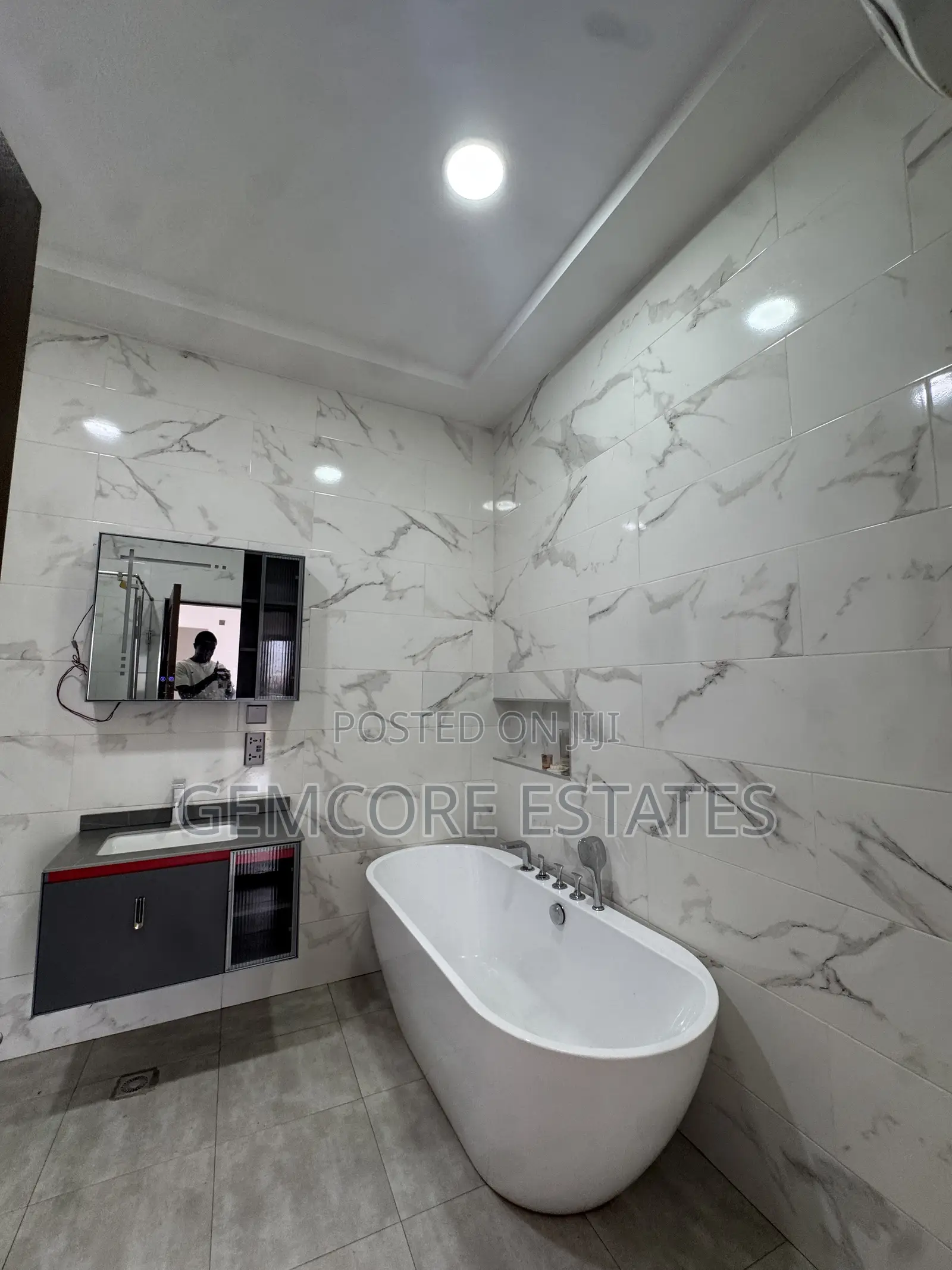 4bdrm House in Adjiringanor, Adjiriganor for rent
