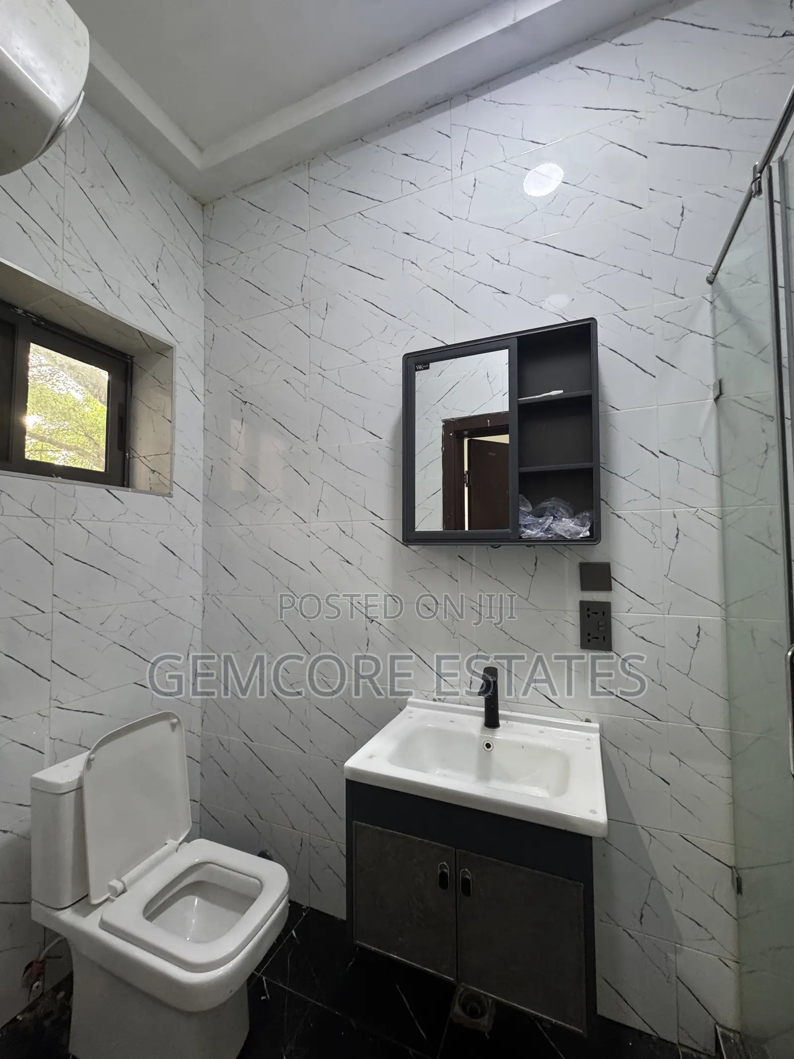 4bdrm House in Adjiringanor, Adjiriganor for rent