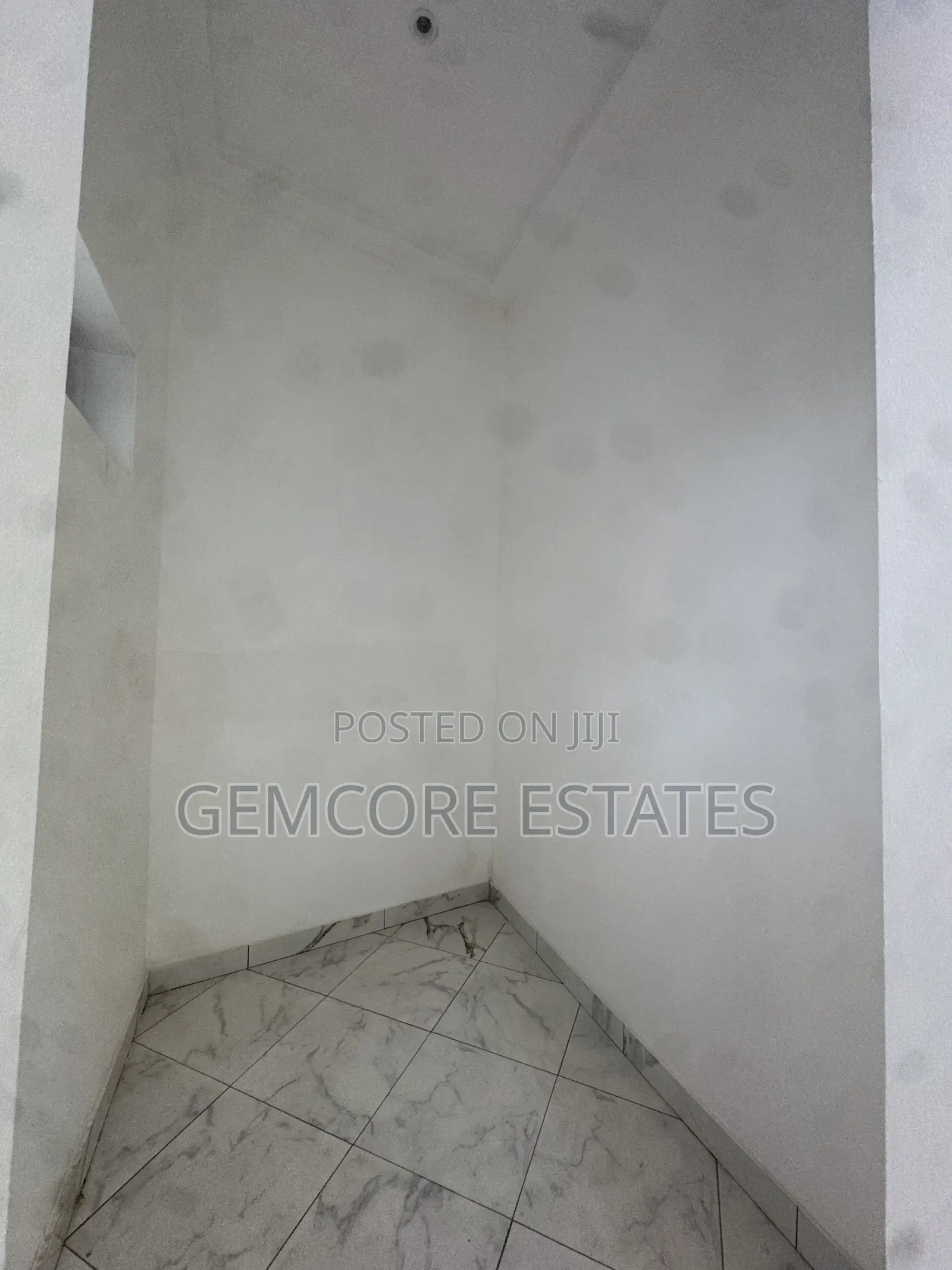 4bdrm House in Adjiringanor, Adjiriganor for rent
