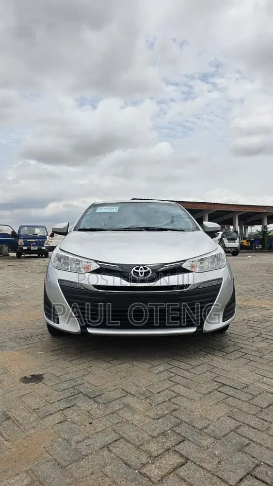 Toyota Vios 2021 Silver