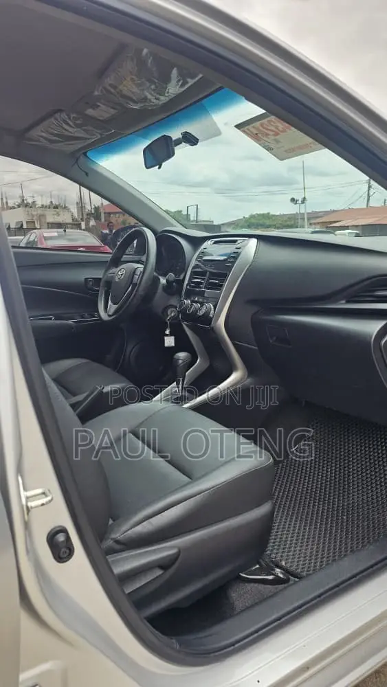 Toyota Vios 2021 Silver