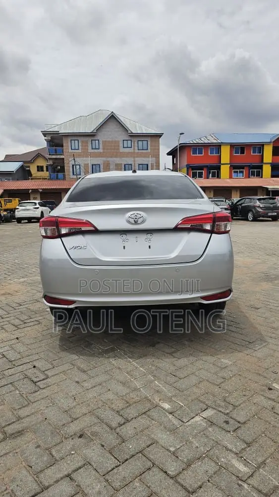 Toyota Vios 2021 Silver