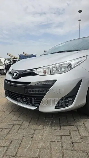 Toyota Vios 2021 Silver