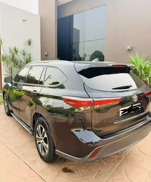 Toyota Highlander 2021 Black