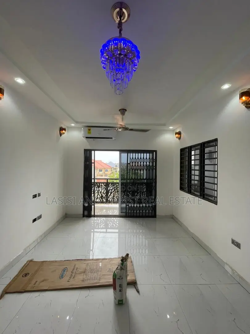 2bdrm Apartment in Lasisi And Christ, Kwabenya for rent