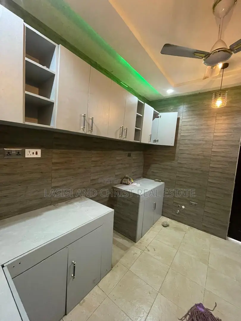 2bdrm Apartment in Lasisi And Christ, Kwabenya for rent