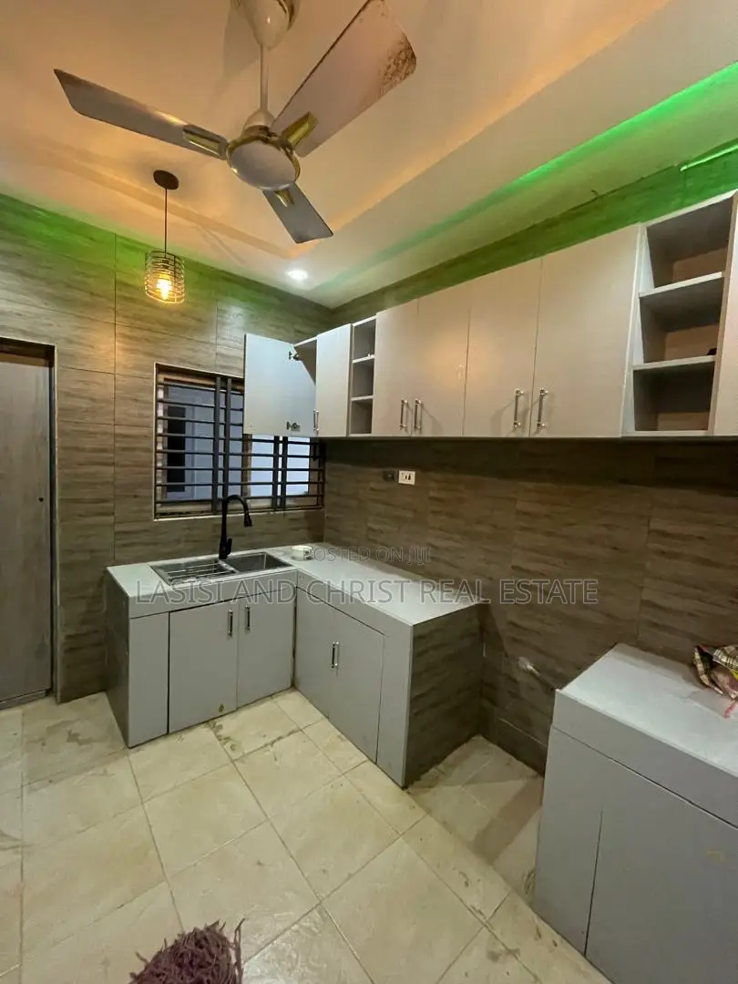 2bdrm Apartment in Lasisi And Christ, Kwabenya for rent