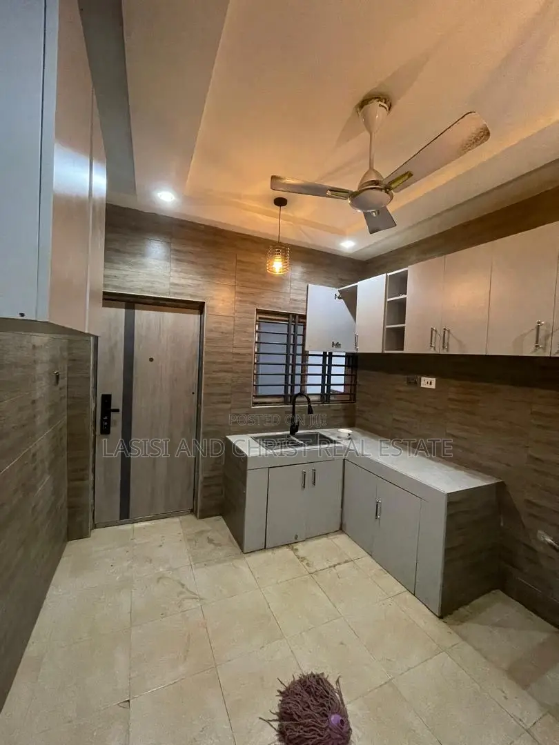 2bdrm Apartment in Lasisi And Christ, Kwabenya for rent