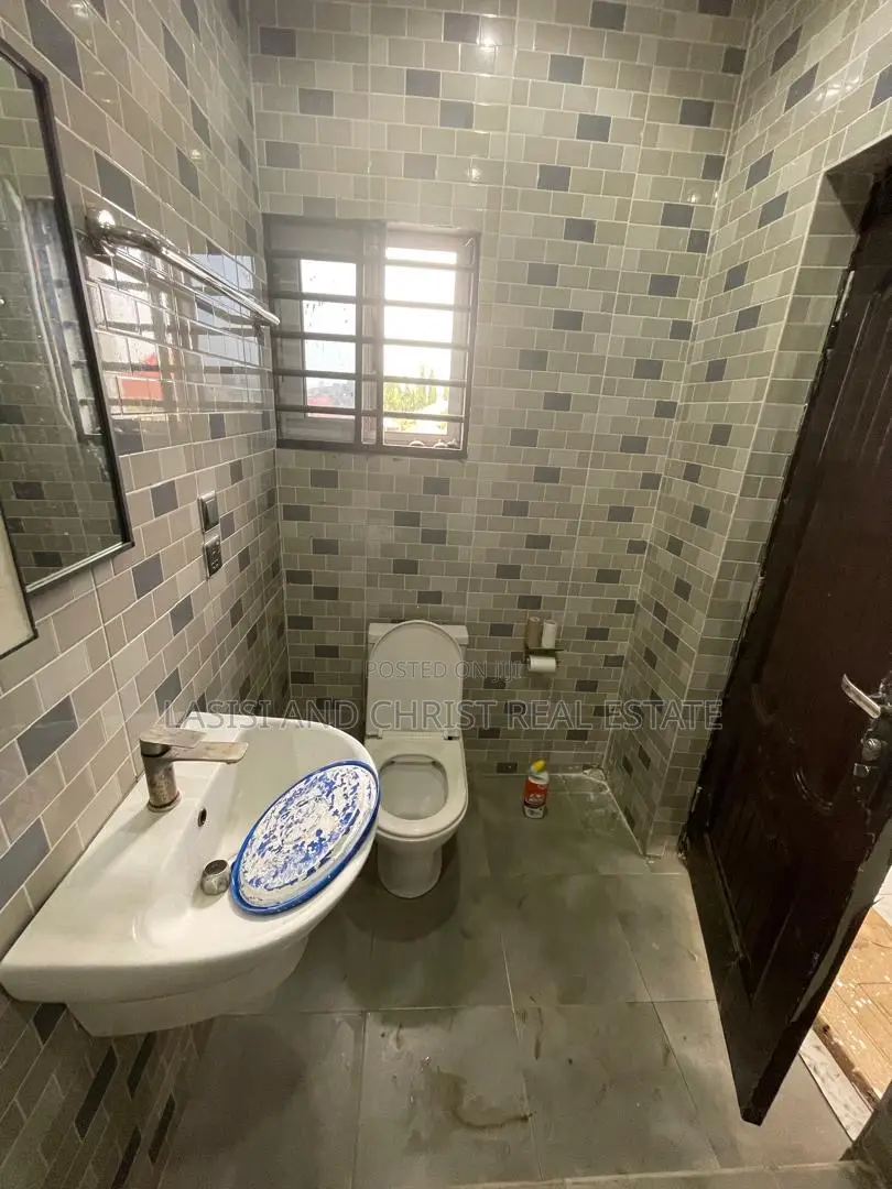 2bdrm Apartment in Lasisi And Christ, Kwabenya for rent