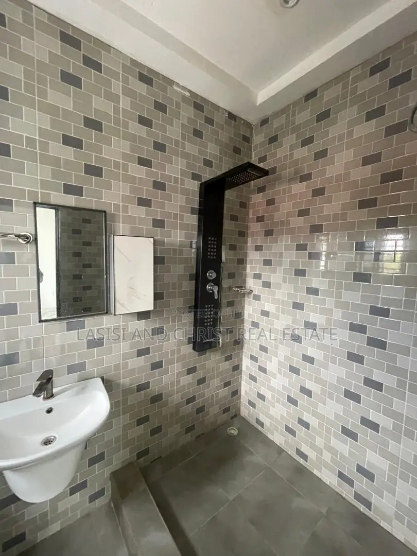 2bdrm Apartment in Lasisi And Christ, Kwabenya for rent