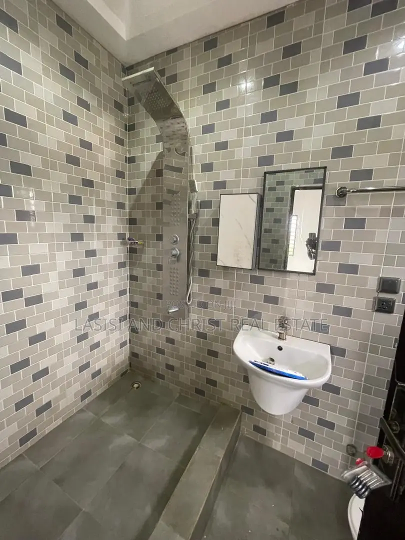 2bdrm Apartment in Lasisi And Christ, Kwabenya for rent