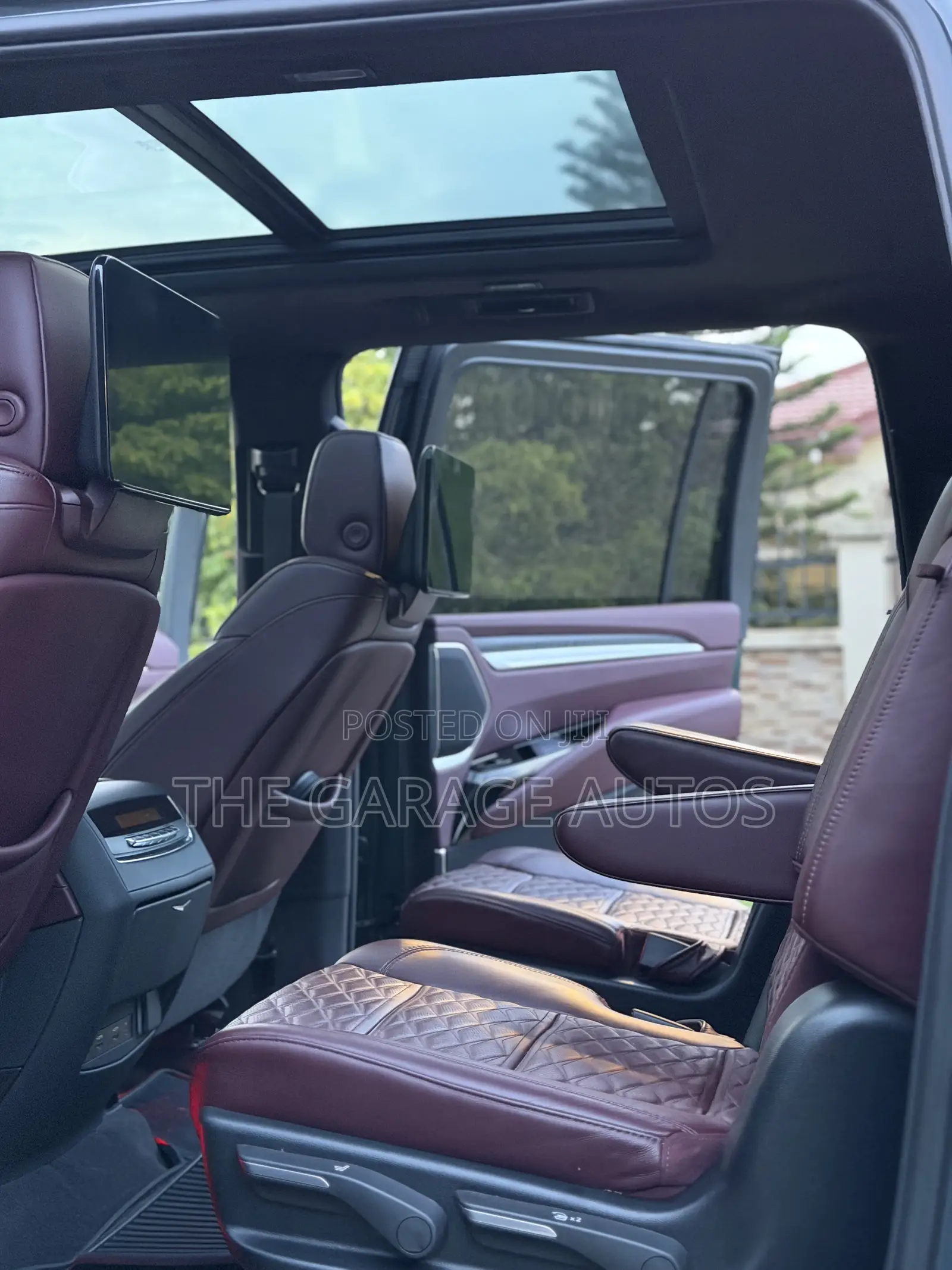Cadillac Escalade 4WD 4dr Premium Luxury Platinum 2025 Gray