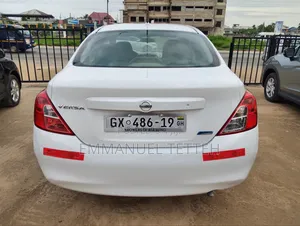 Nissan Versa 1.6 SV 2013 White