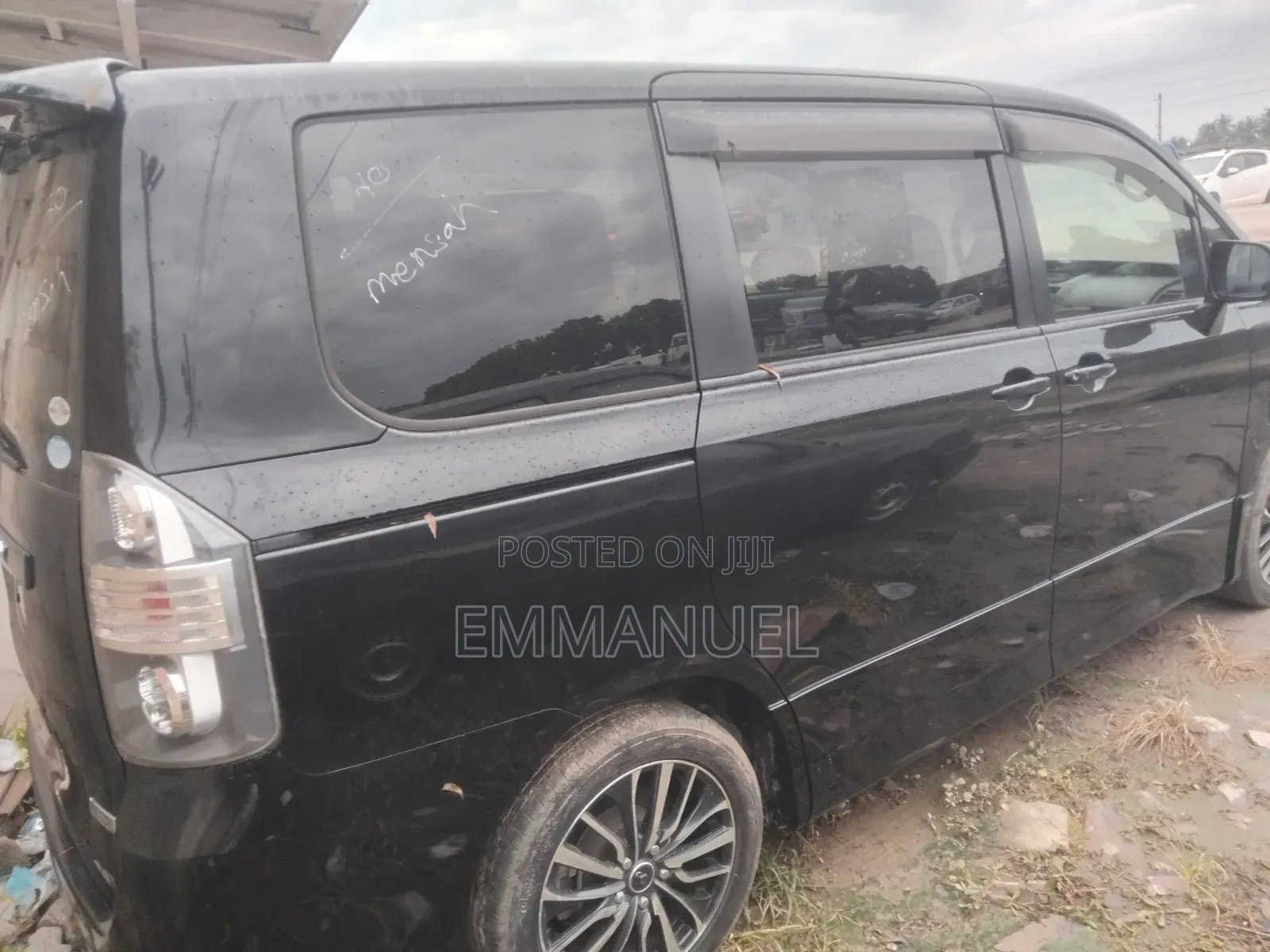 Toyota Voxy 2024 Black