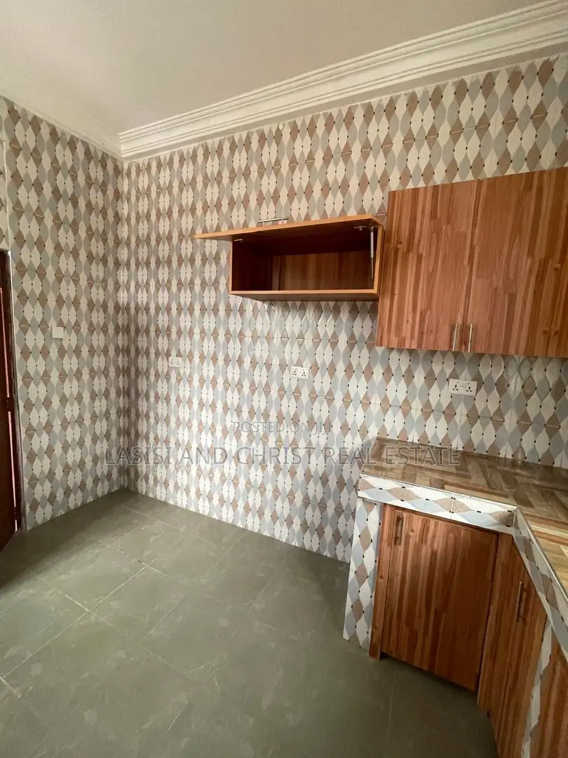 2bdrm Apartment in Lasisi And Christ, Kwabenya for rent
