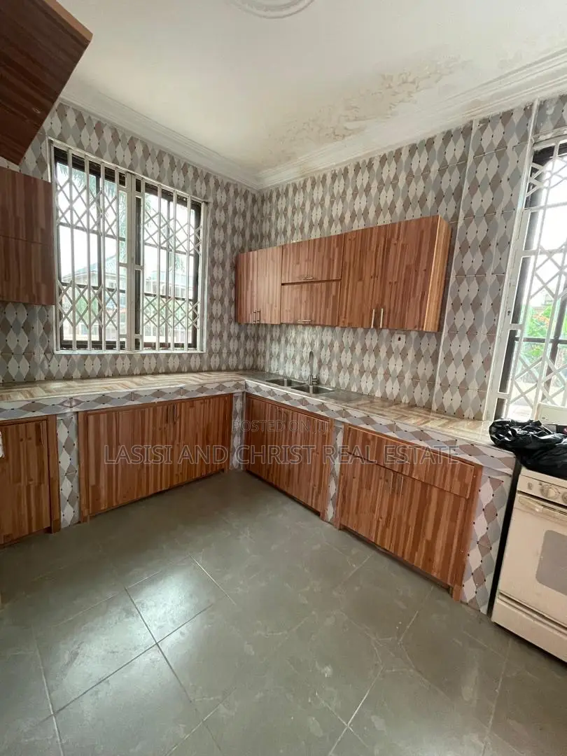 2bdrm Apartment in Lasisi And Christ, Kwabenya for rent