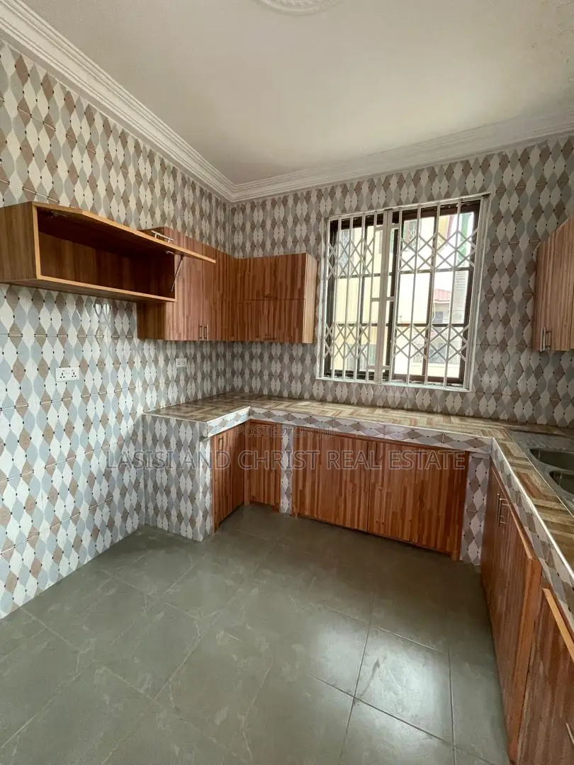 2bdrm Apartment in Lasisi And Christ, Kwabenya for rent