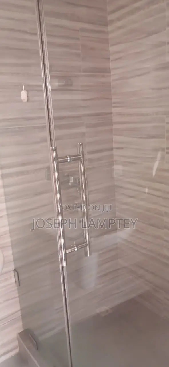 5bdrm Duplex in Joseph Lamptey, Manet Junction for rent