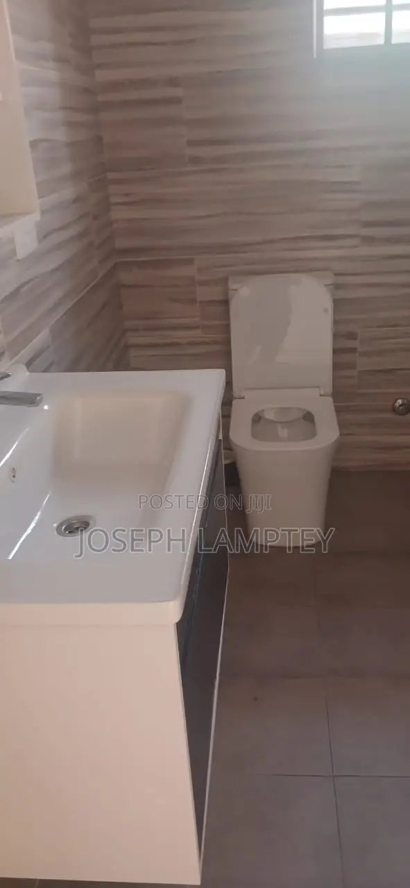 5bdrm Duplex in Joseph Lamptey, Manet Junction for rent