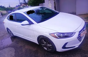 Hyundai Elantra 2018 White