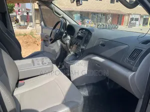Hyundai Starex 2016 Grey