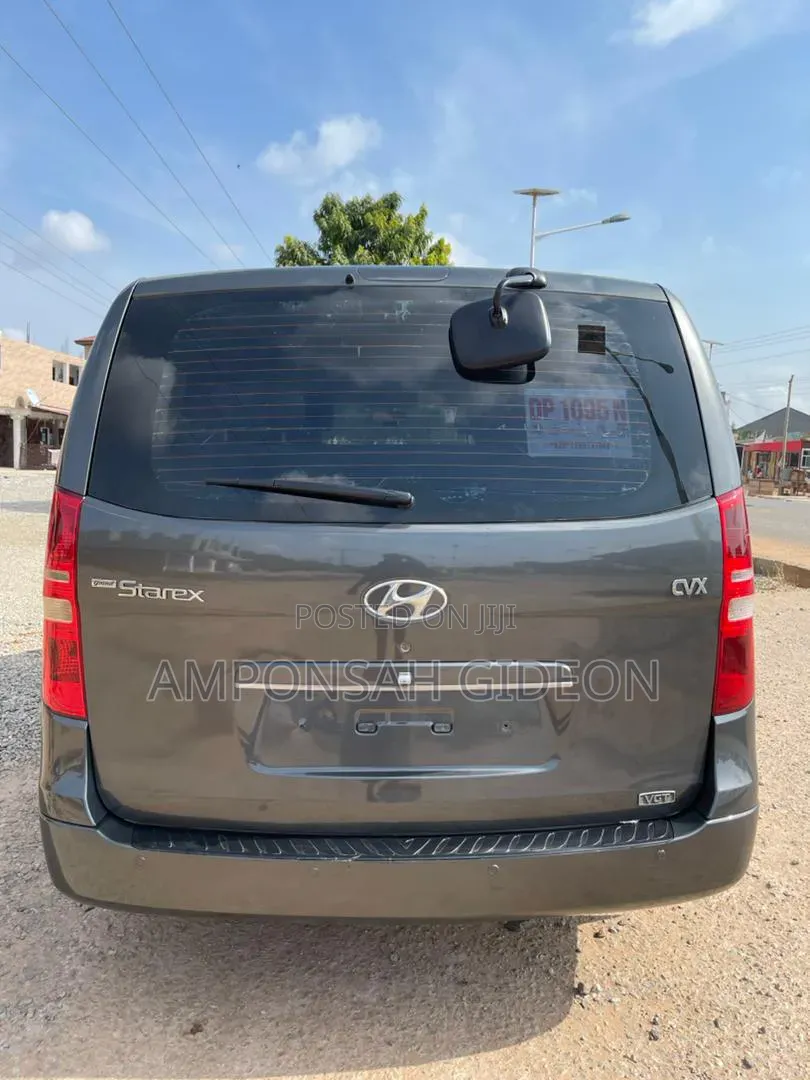 Hyundai Starex 2016 Grey
