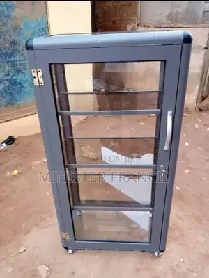 Showcase Glass