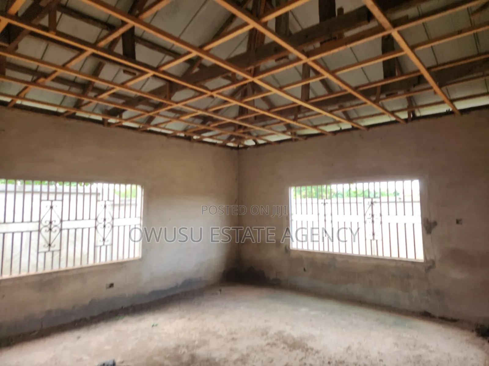 6bdrm House in Santasi Kokobeng, Kumasi Metropolitan for sale