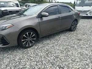 Toyota Corolla L 4dr Sedan (1.8L 4cyl CVT) 2017 Gray