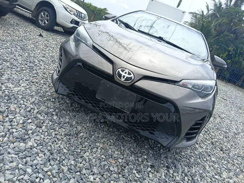 Toyota Corolla L 4dr Sedan (1.8L 4cyl CVT) 2017 Gray