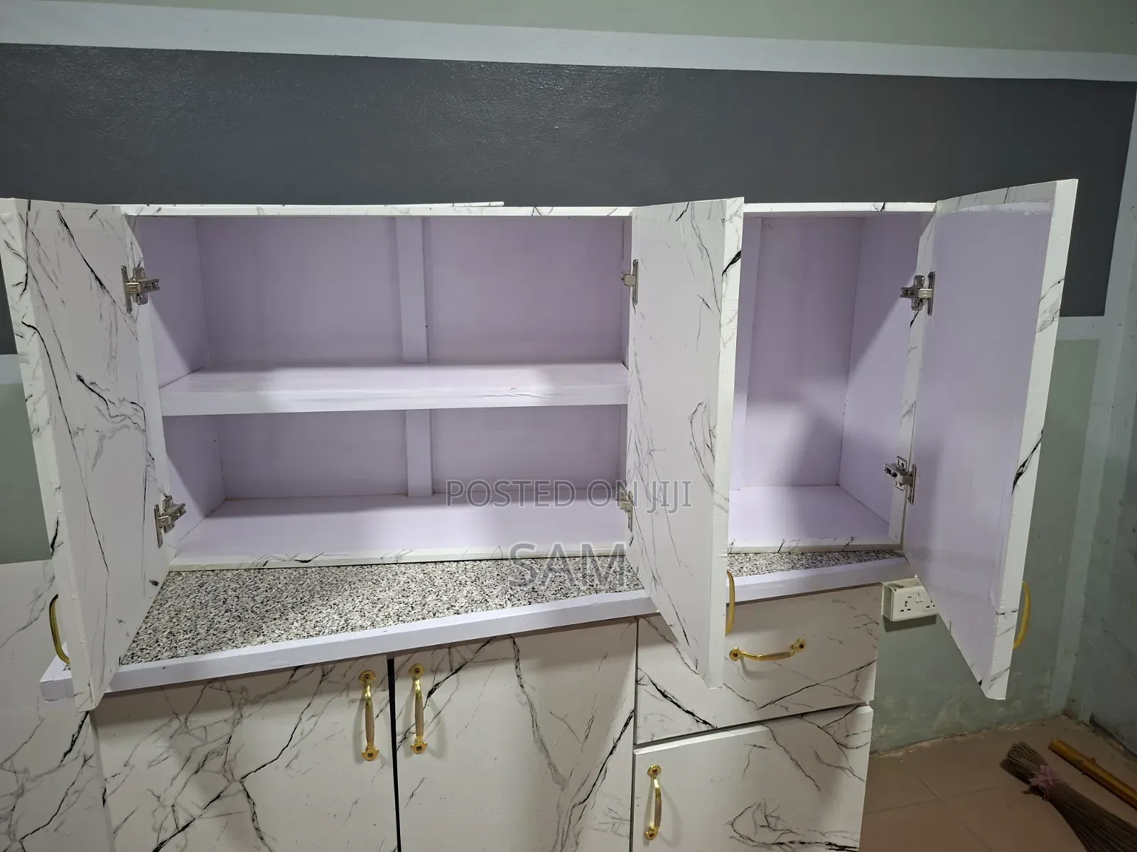 Kitchen Cabinet