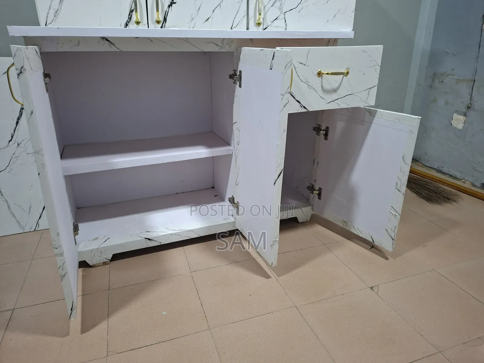 Kitchen Cabinet