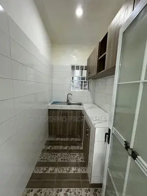 1bdrm Apartment in Maxspinno Properties, School Junction for rent