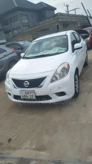 Nissan Versa 2009 White